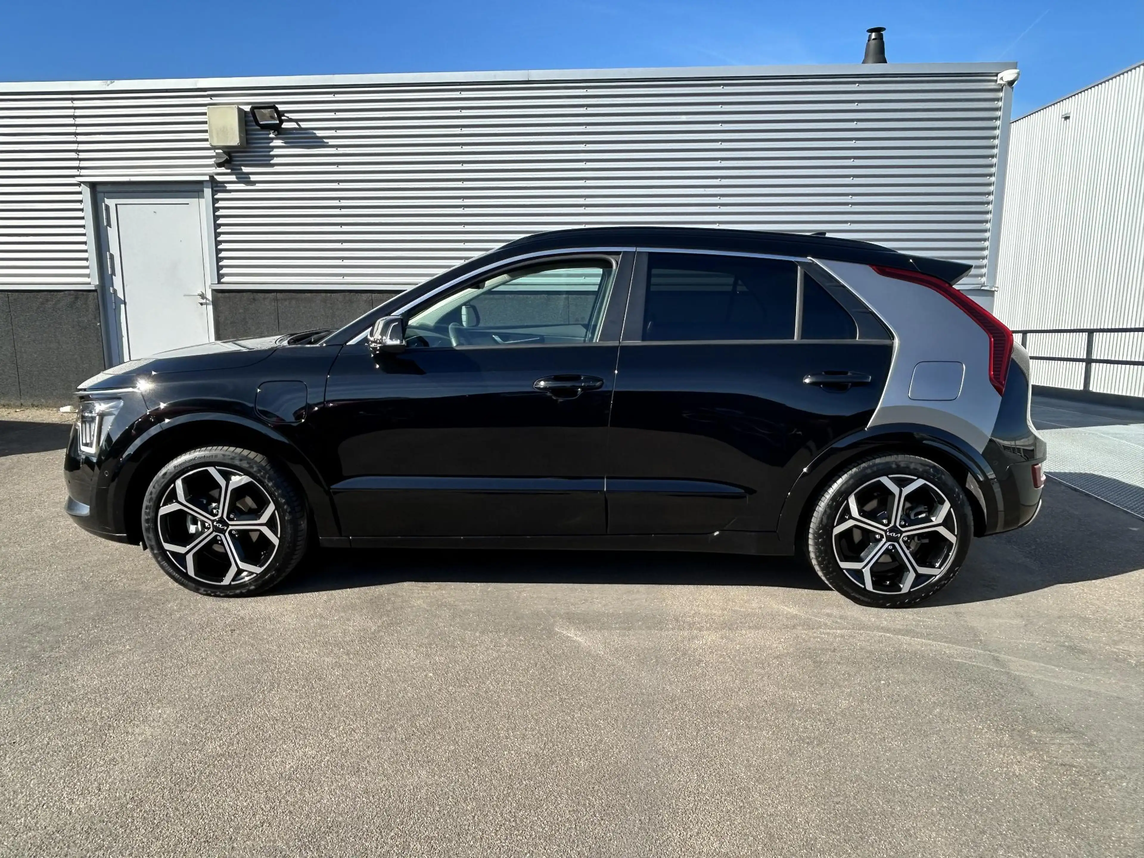 Kia Niro 1.6 GDi PHEV ExecutiveLine Schuif/kanteldak, Trekh — photo 3