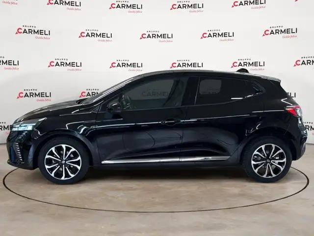 Renault Clio view 2