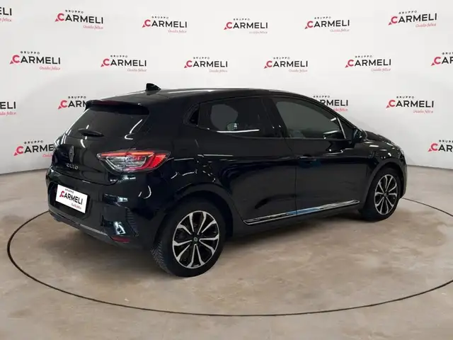Renault Clio view 4