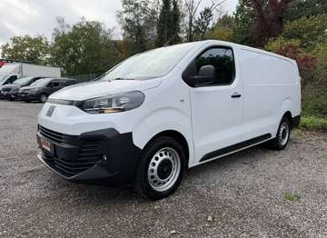 2.0 // L3// 144 PK//Camera//Carplay// €19990 Ex Btw