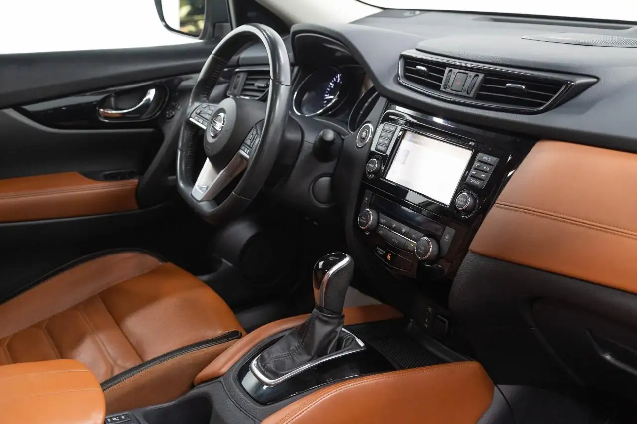 Nissan Rogue снимка Nissan Rogue