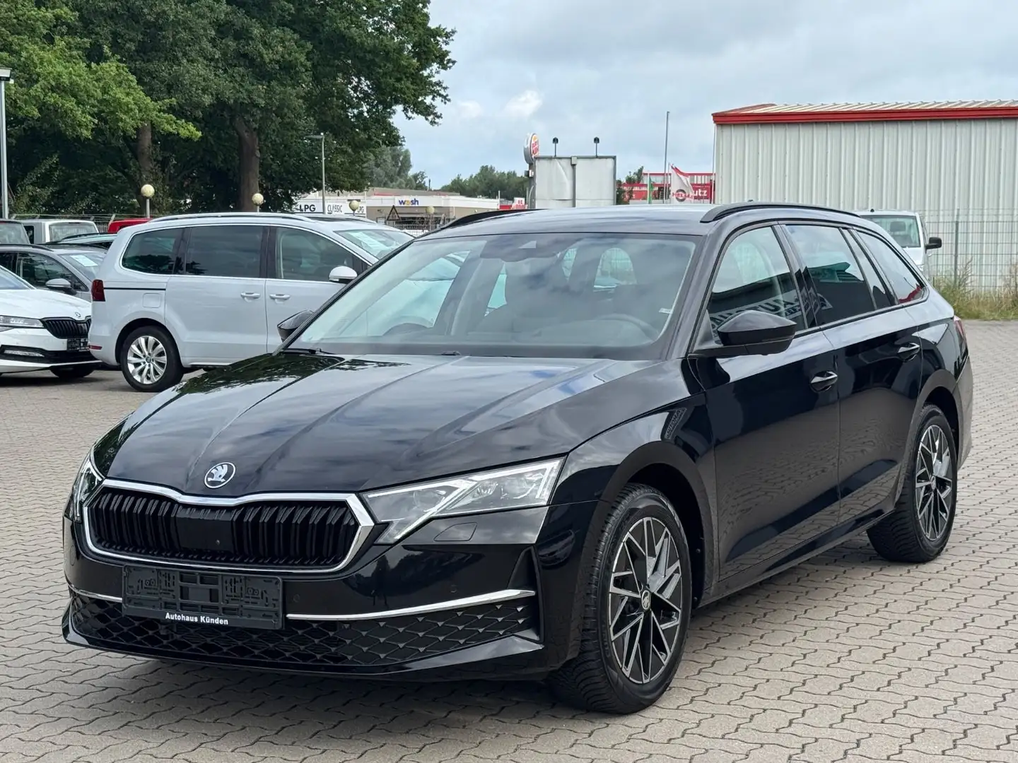 Skoda Octavia 2.0 TDI°StdHz°360°ACC°VC°HUP° Negro - 2
