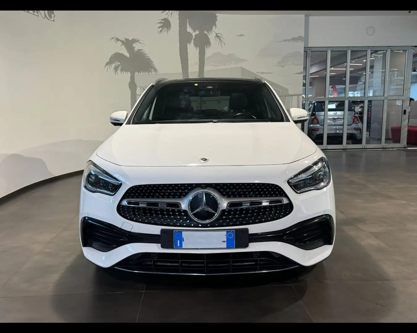 Mercedes-Benz GLA 200 (H247) GLA 200 d Automatic Premium Weiß - 2
