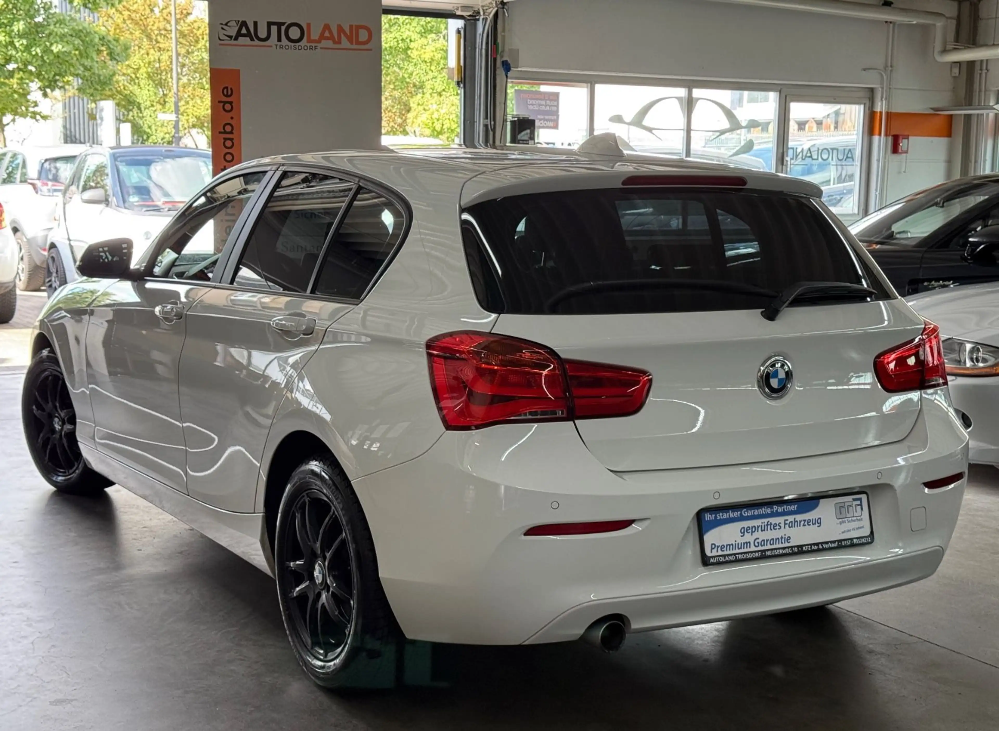 BMW 118 i Lim 5-trg*1.HAND*NUR 66TKM*TEMPO*PDC*SZHG* — photo 7
