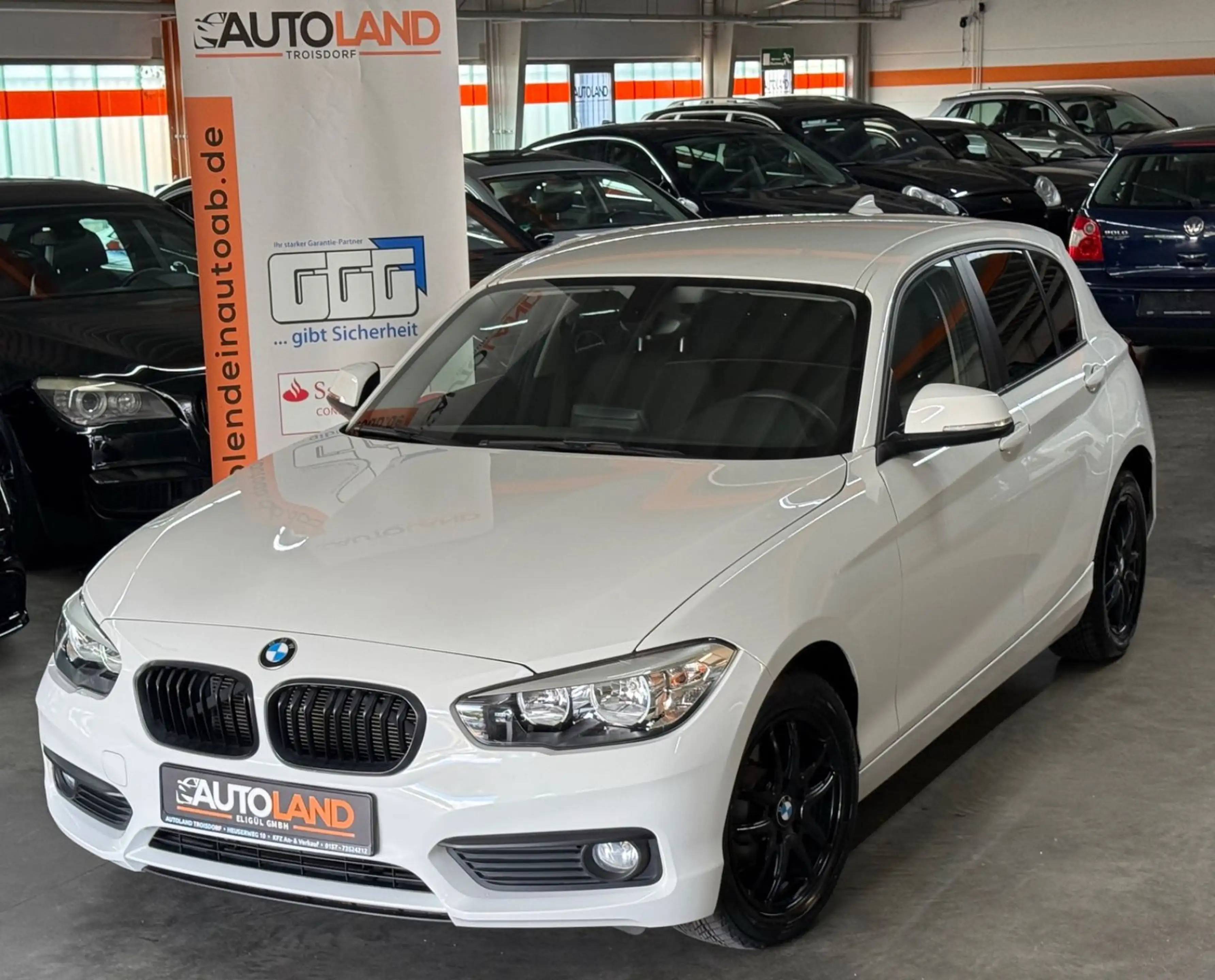 BMW 118 i Lim 5-trg*1.HAND*NUR 66TKM*TEMPO*PDC*SZHG* — photo 4