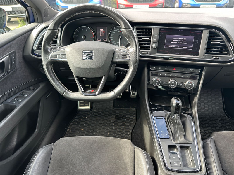 SEAT Leon ST Cupra 300 4Drive — photo 6