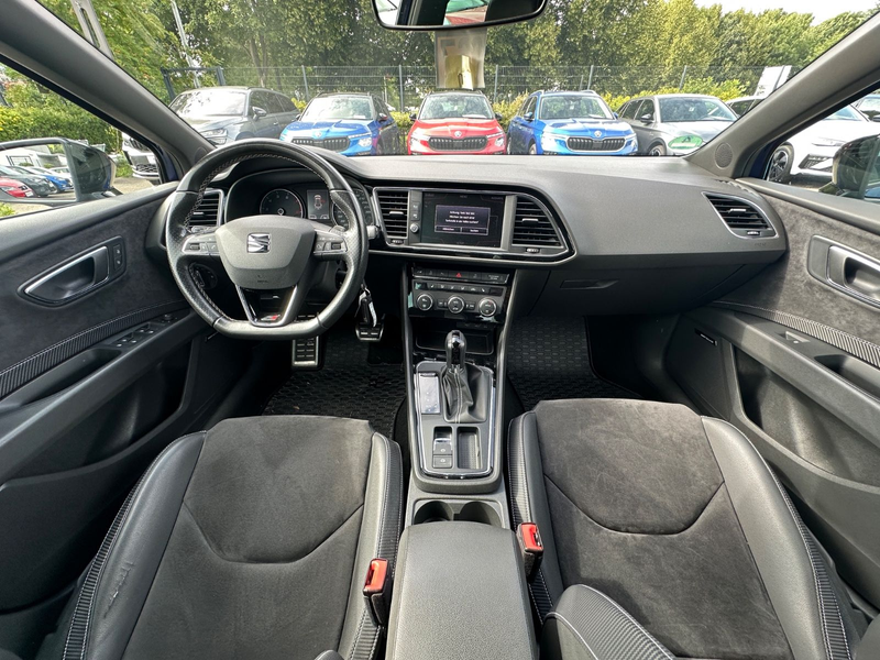 SEAT Leon ST Cupra 300 4Drive — photo 5