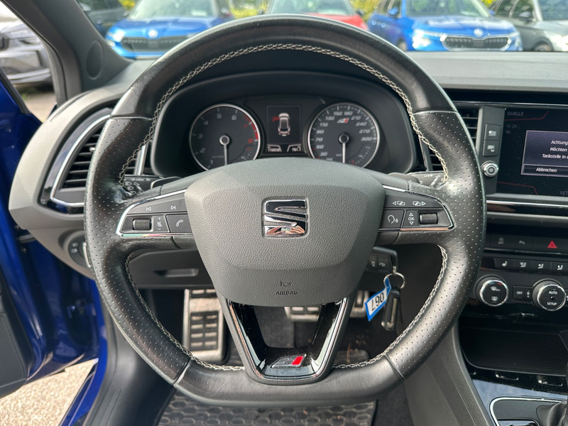 SEAT Leon ST Cupra 300 4Drive — photo 7
