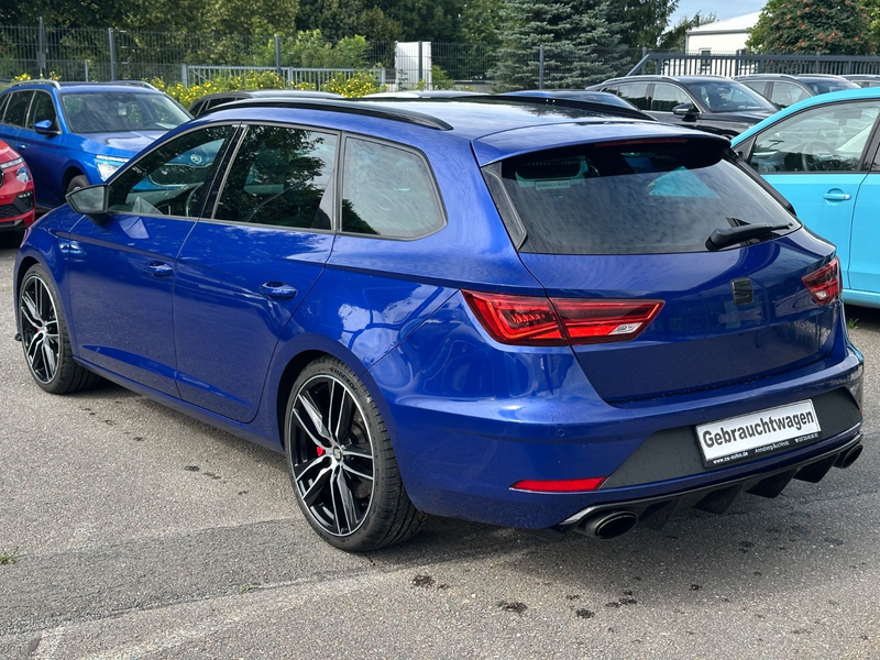 SEAT Leon ST Cupra 300 4Drive — photo 4