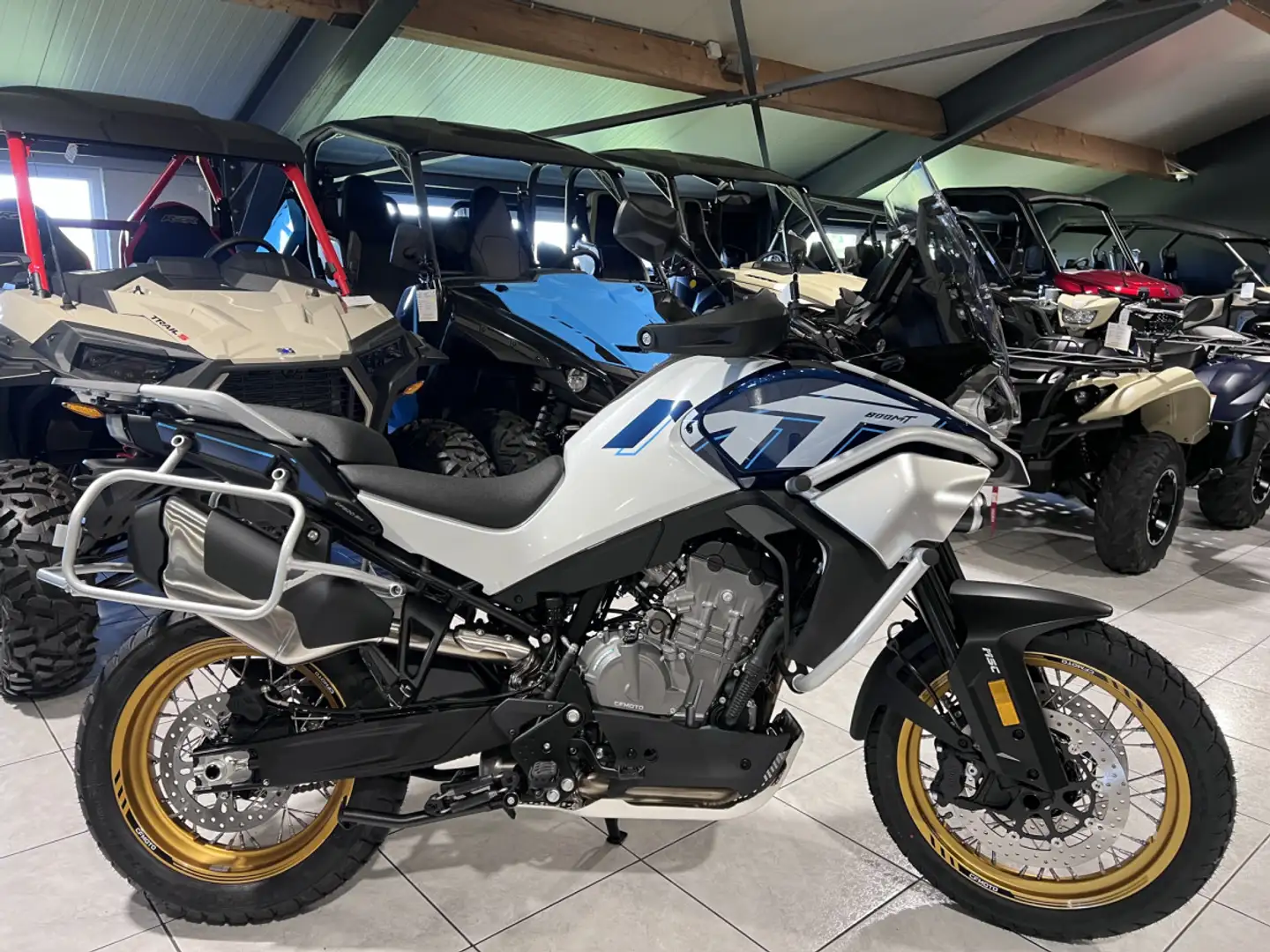 CFMOTO 800 MT EXPLORER GT Wit - 1