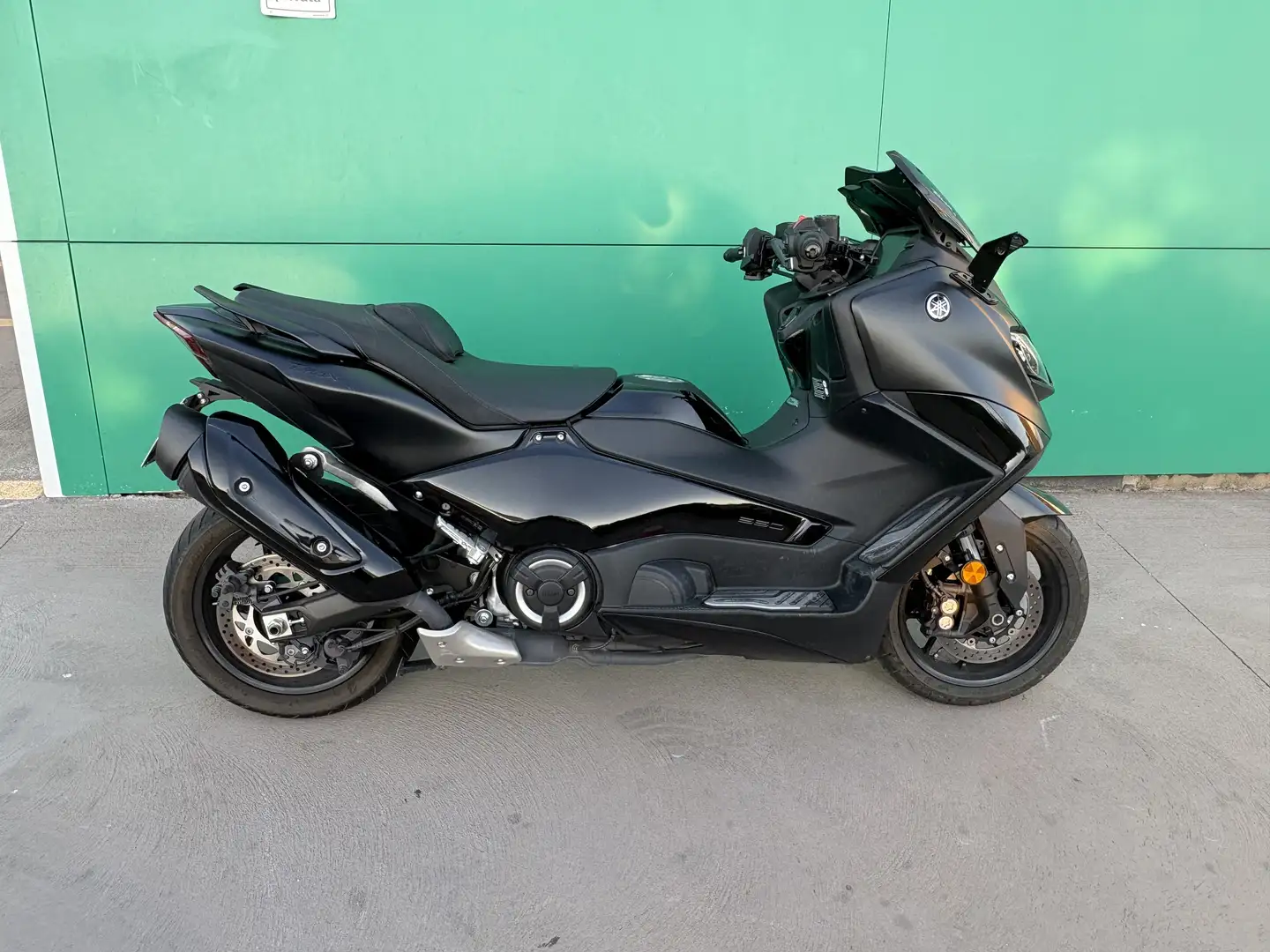 Yamaha TMAX 560 - 1