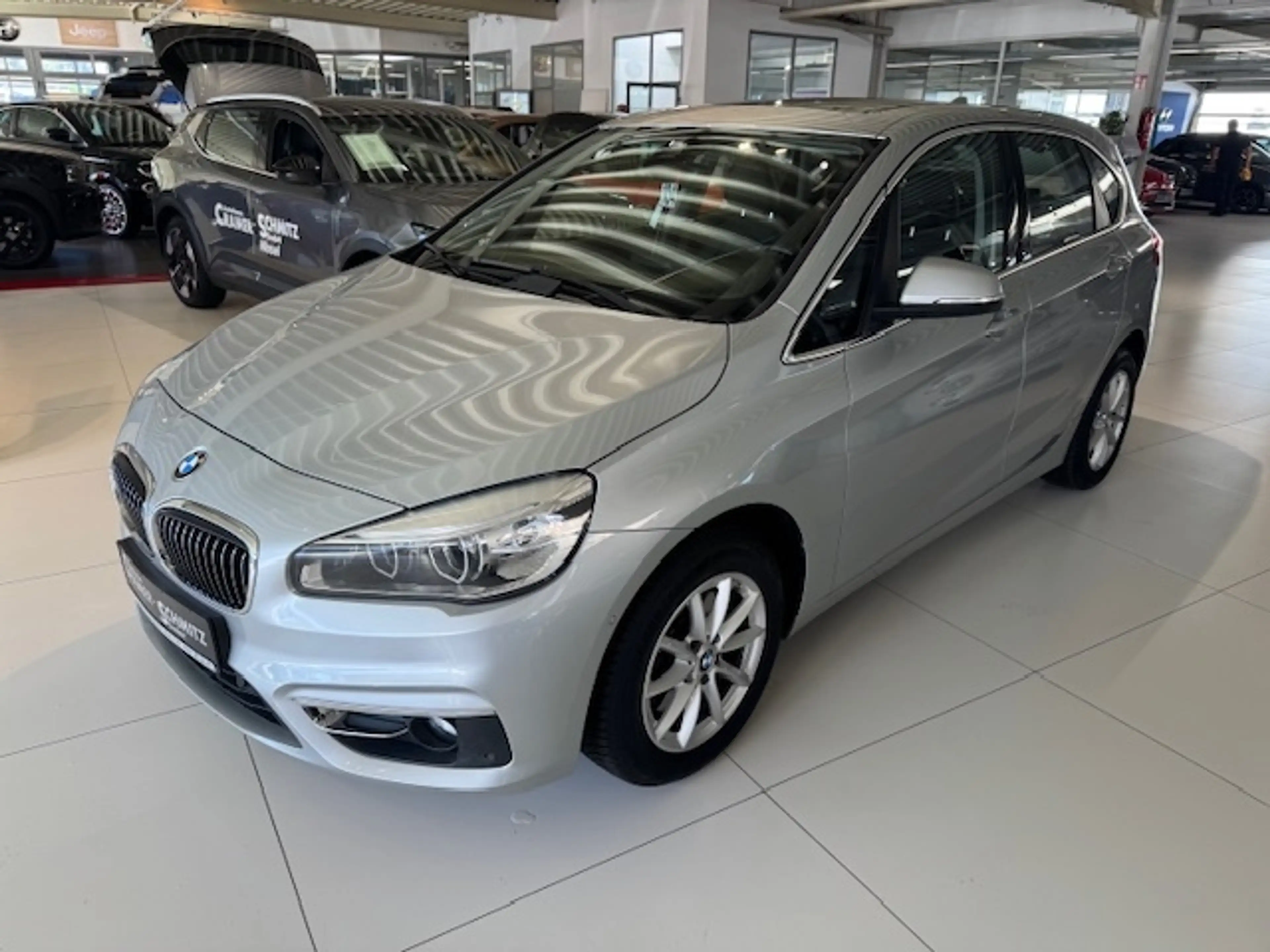 BMW 240 Active Tourer 220 i Aut. Luxury Line — photo 2