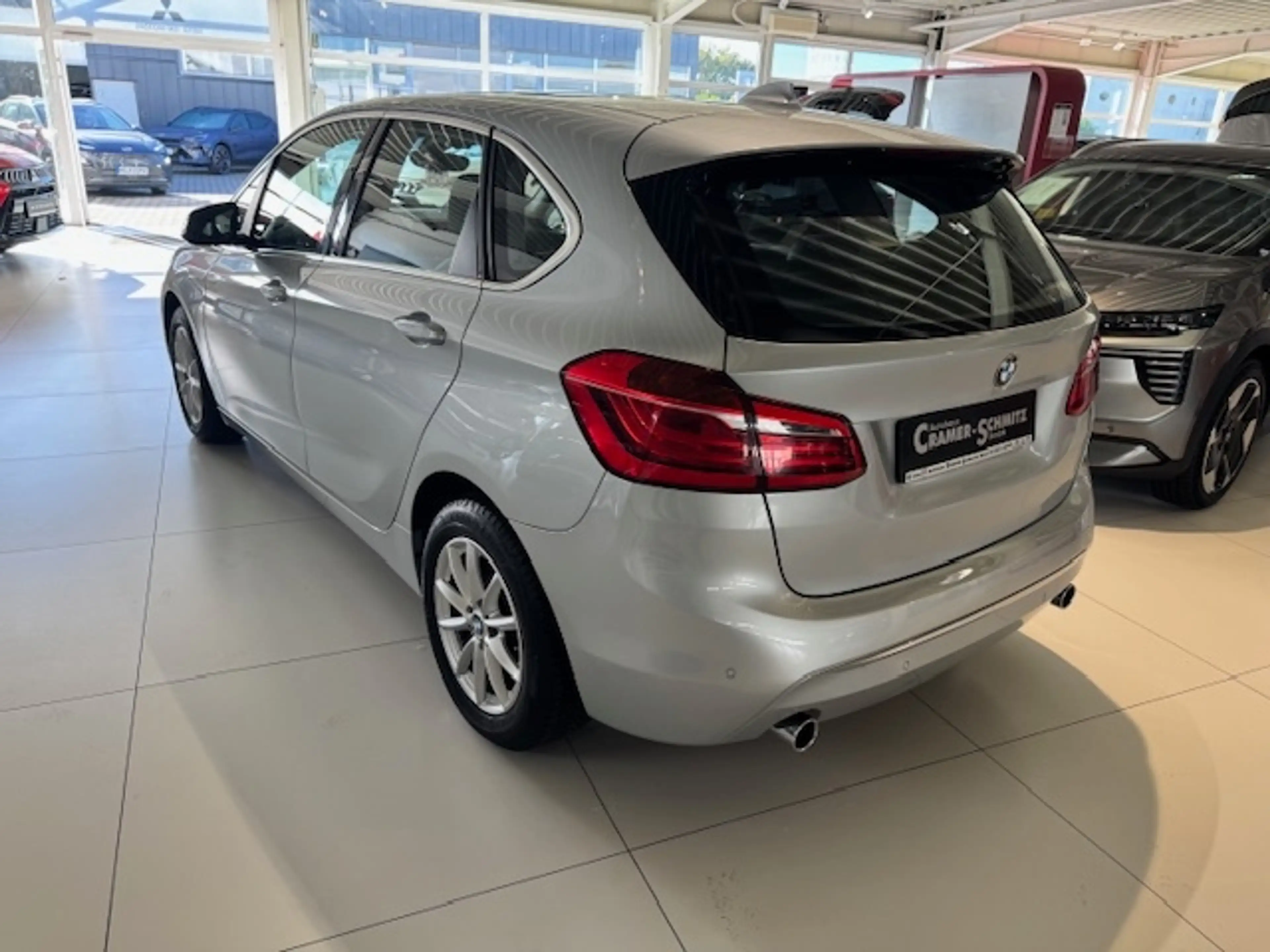 BMW 240 Active Tourer 220 i Aut. Luxury Line — photo 7