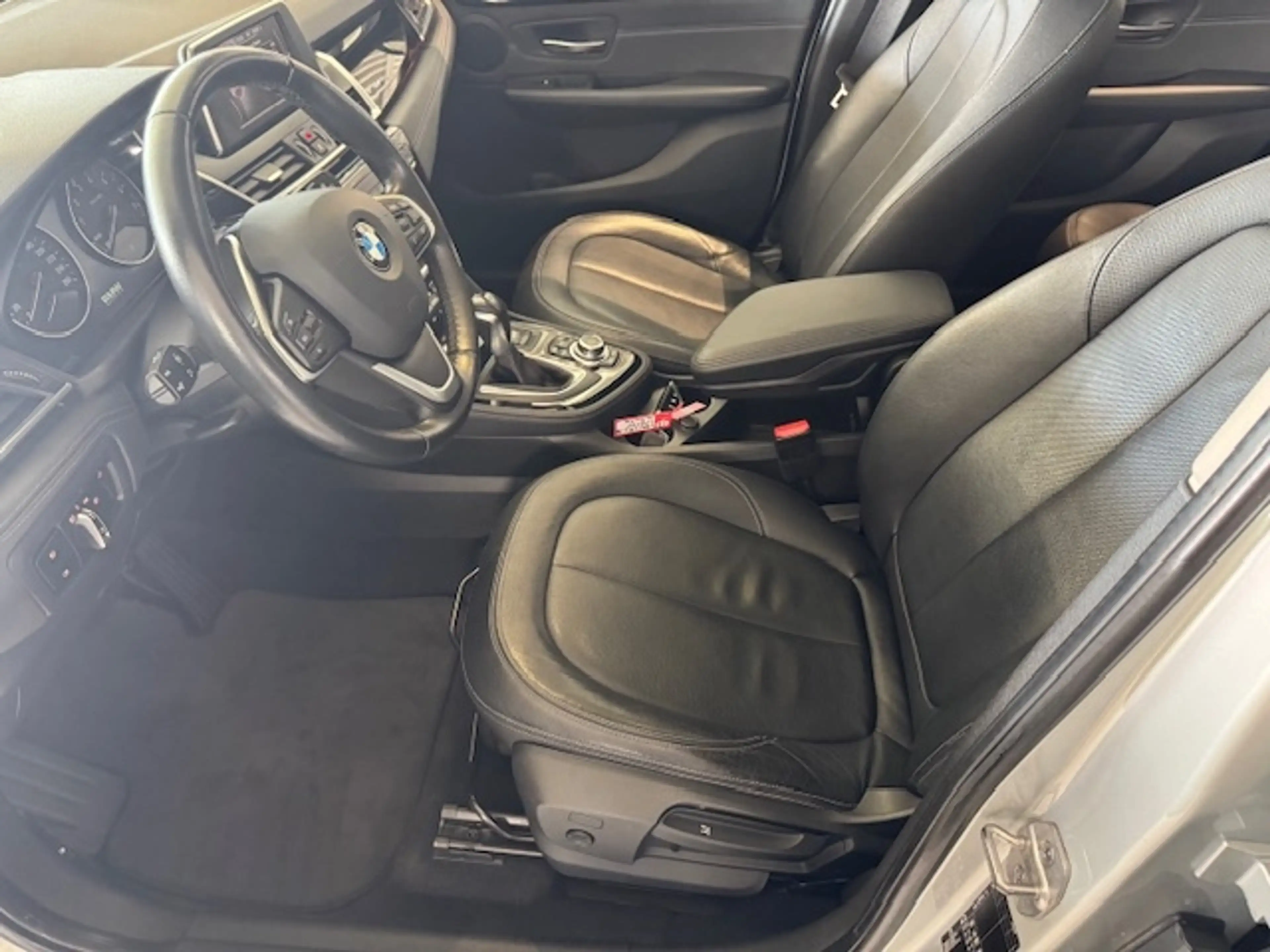 BMW 240 Active Tourer 220 i Aut. Luxury Line — photo 10