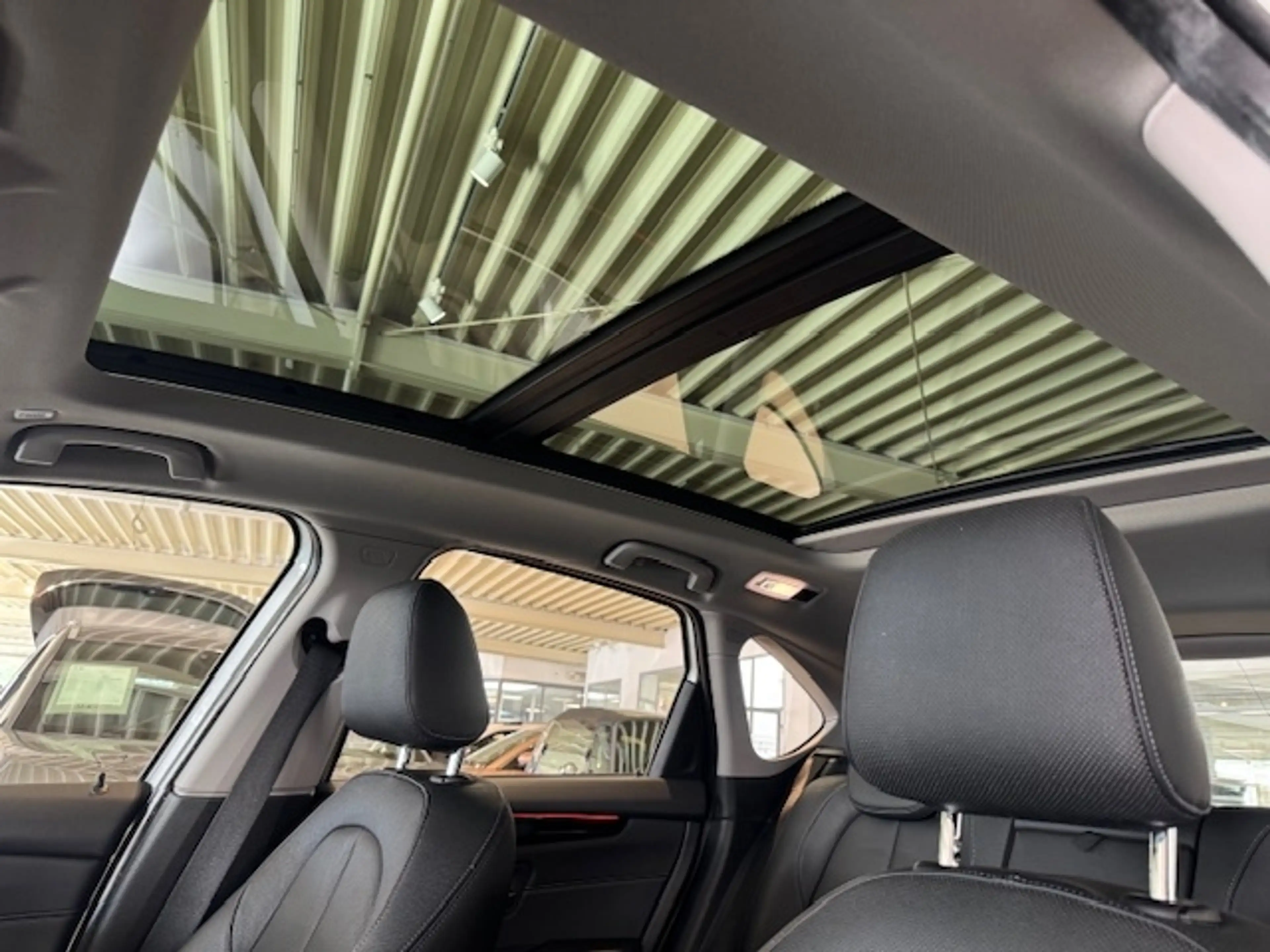 BMW 240 Active Tourer 220 i Aut. Luxury Line — photo 12