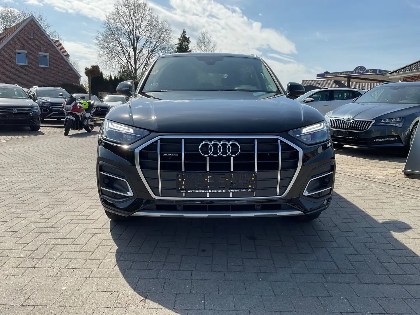 Audi Q5 40 TDI S tronic quattro,Kamera,AHK,Navi,ACC Zwart - 2