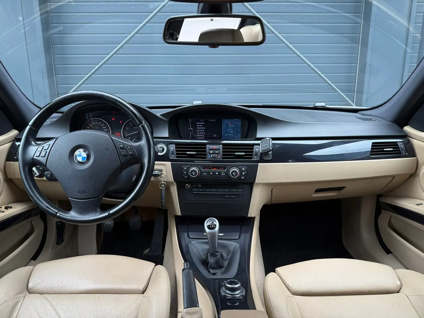 BMW 335 3-serie 335i Executive, Leder, Cruise, PDC, NAP Šedá - 2