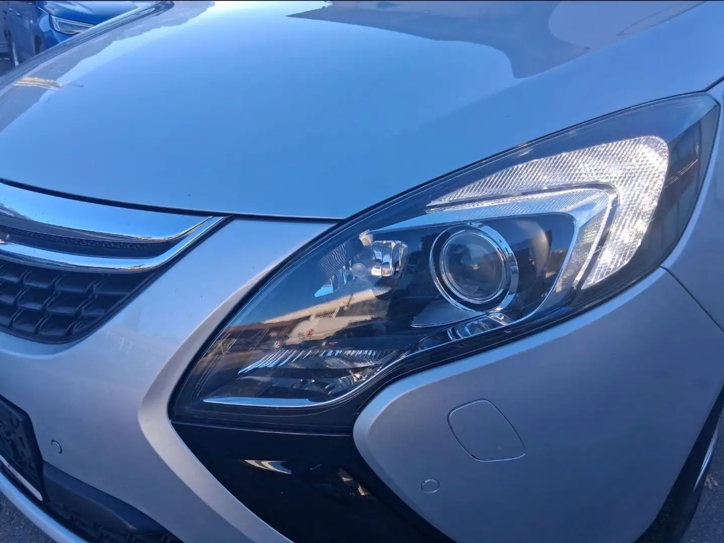Opel Zafira C Tourer 1.4 16V TurboEdition/TÜV:12/2027 Silber - 2