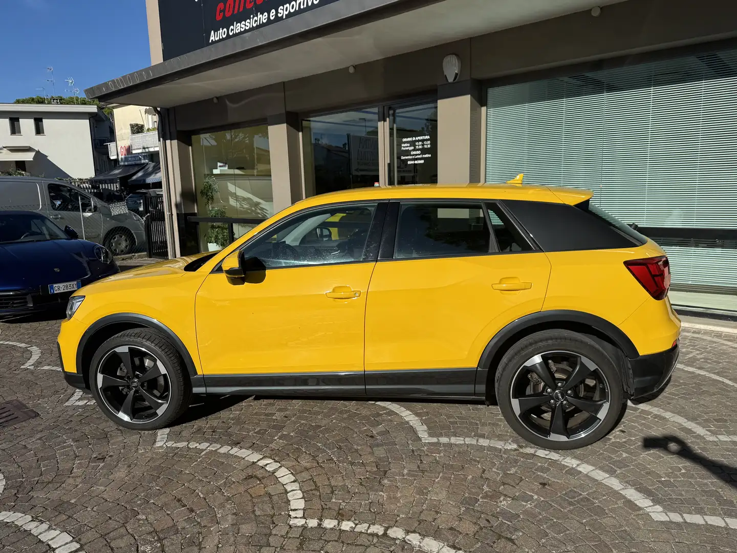 Audi Q2 1.6 tdi Design - Jaune - 2