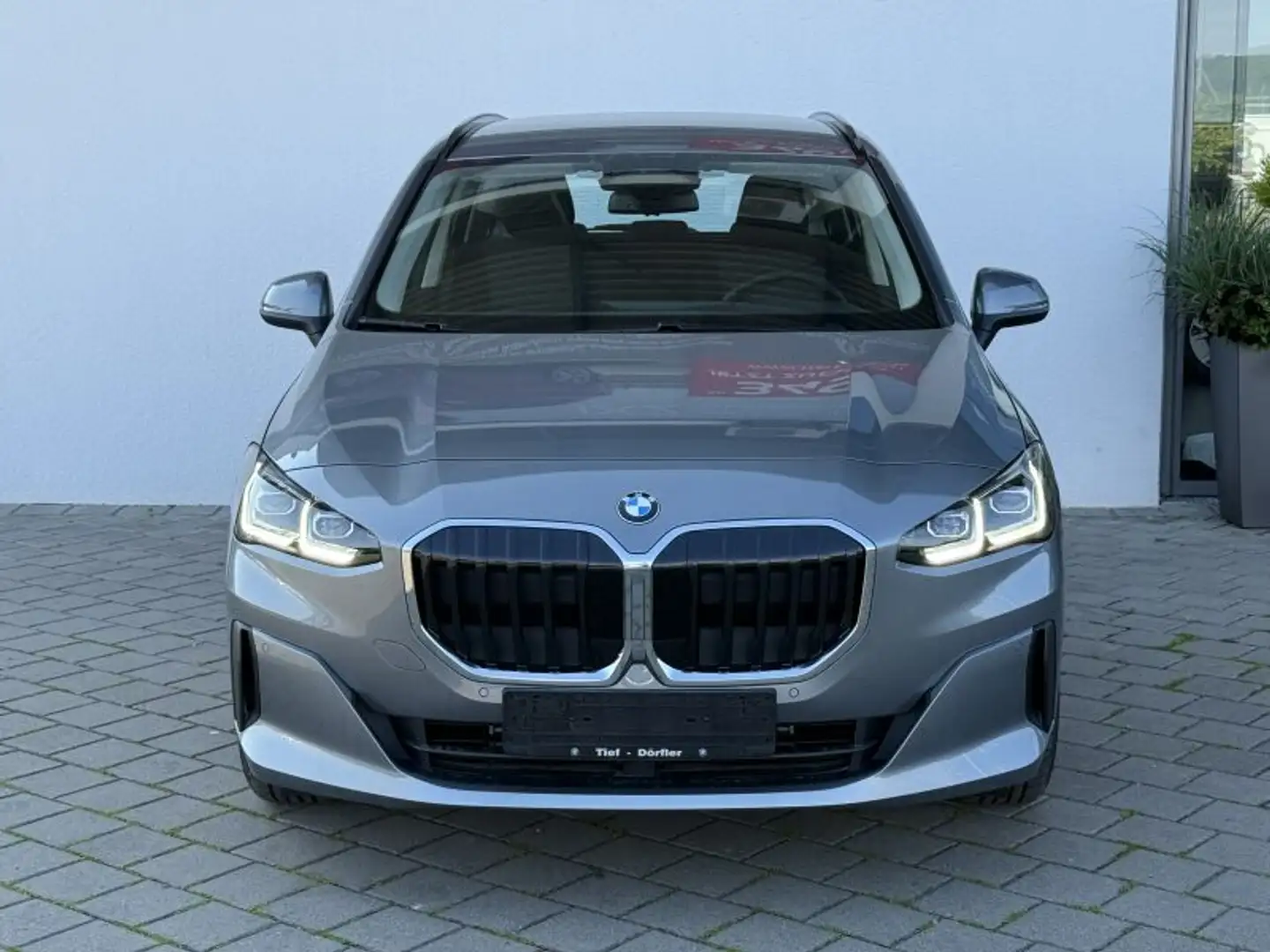 BMW 218 i SONDERAKTION Vorführwagen Gri - 2