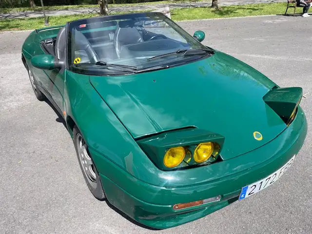 Lotus Elan M100