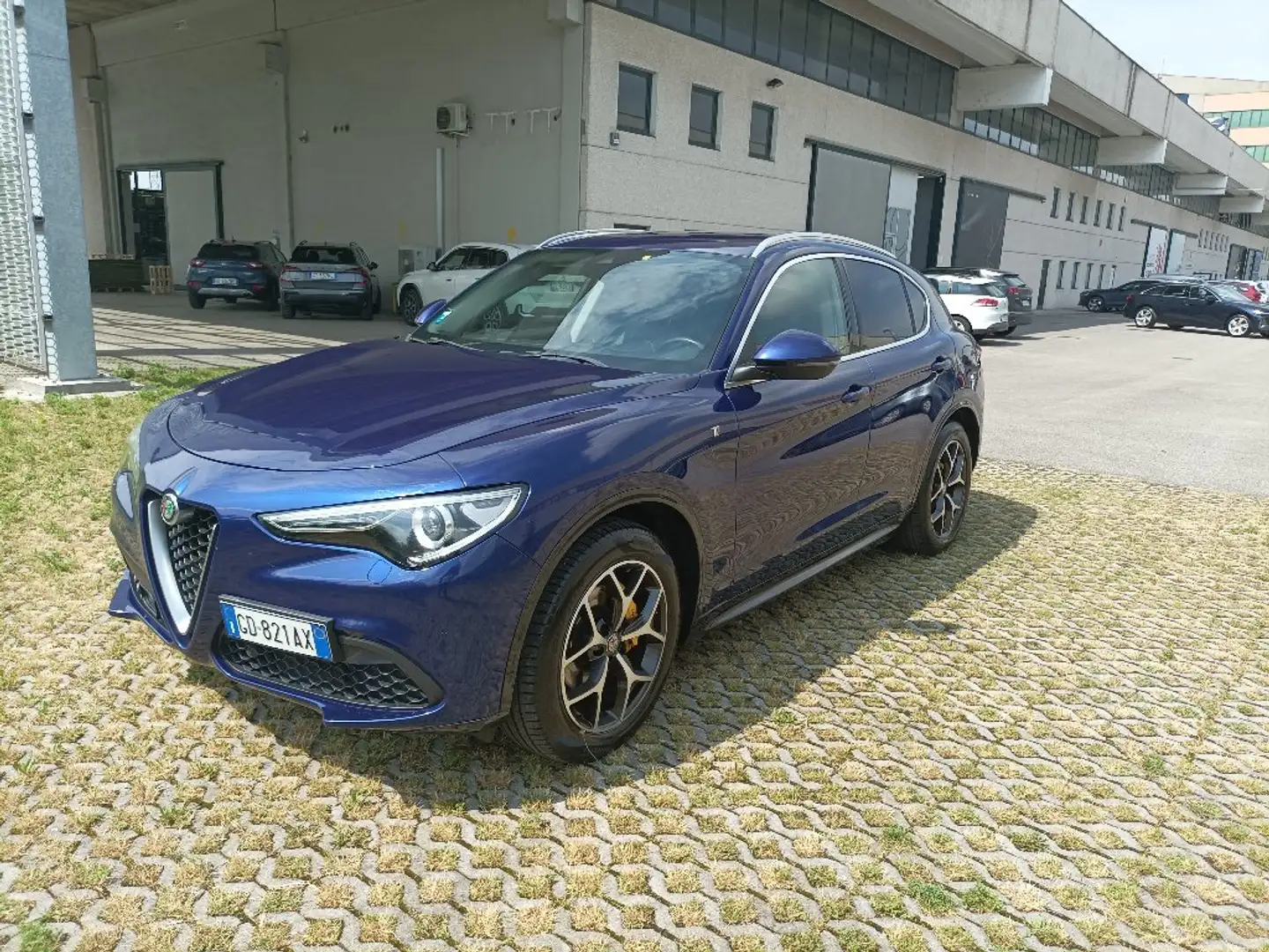 Alfa Romeo Stelvio 2.2 Turbodiesel 210 CV AT8 Q4 Ti Azul - 2