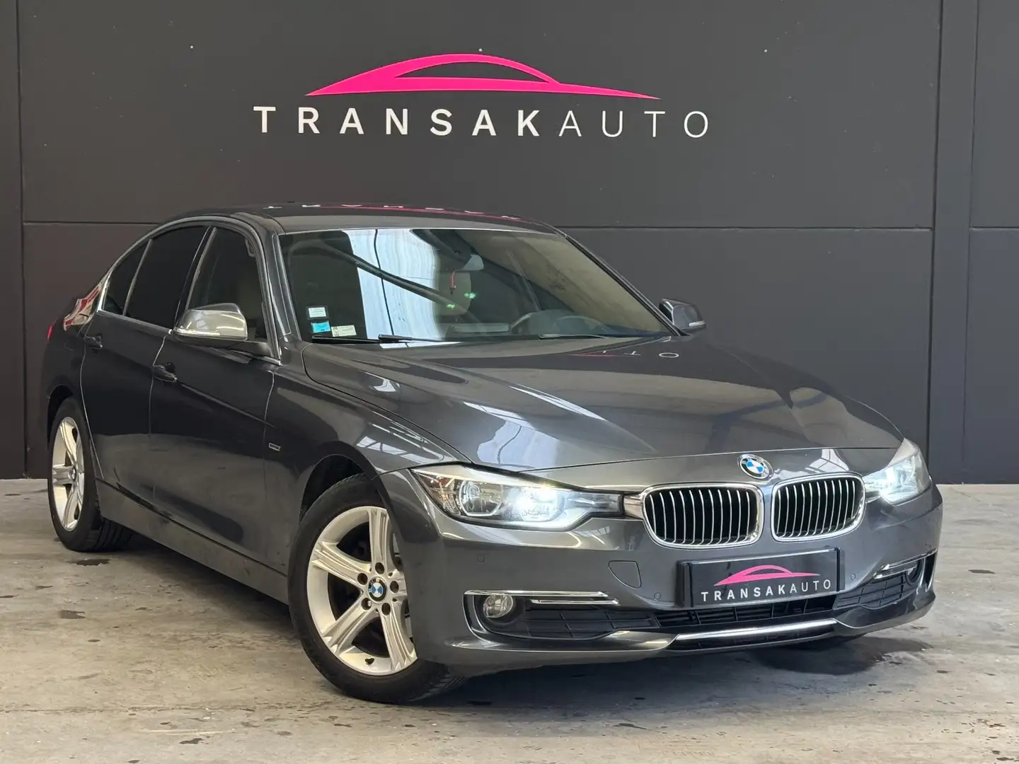 BMW Luxury A Szary - 1