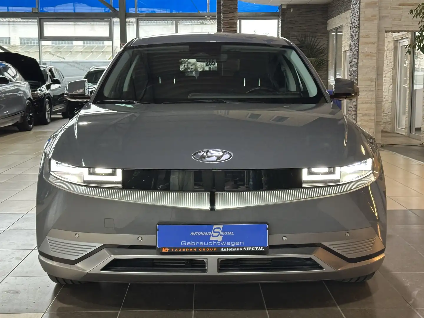 Hyundai IONIQ 5 Techniq Navi NSCC R.Cam LED SHZ PDC DAB+ Gris - 2