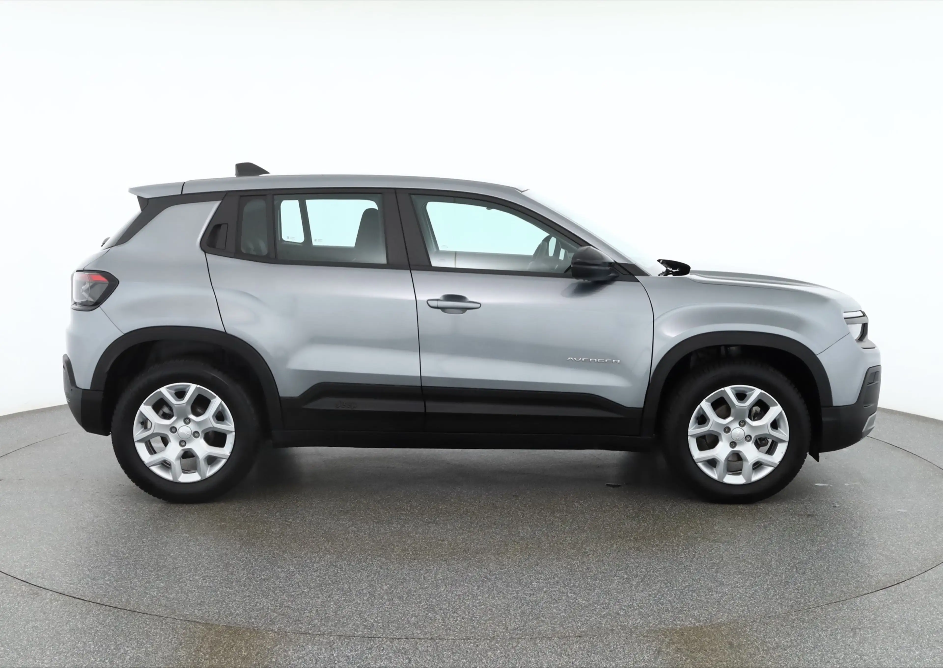 Jeep Avenger 1.2 Altitude LED Navi Sitzheizung Kamera — photo 6