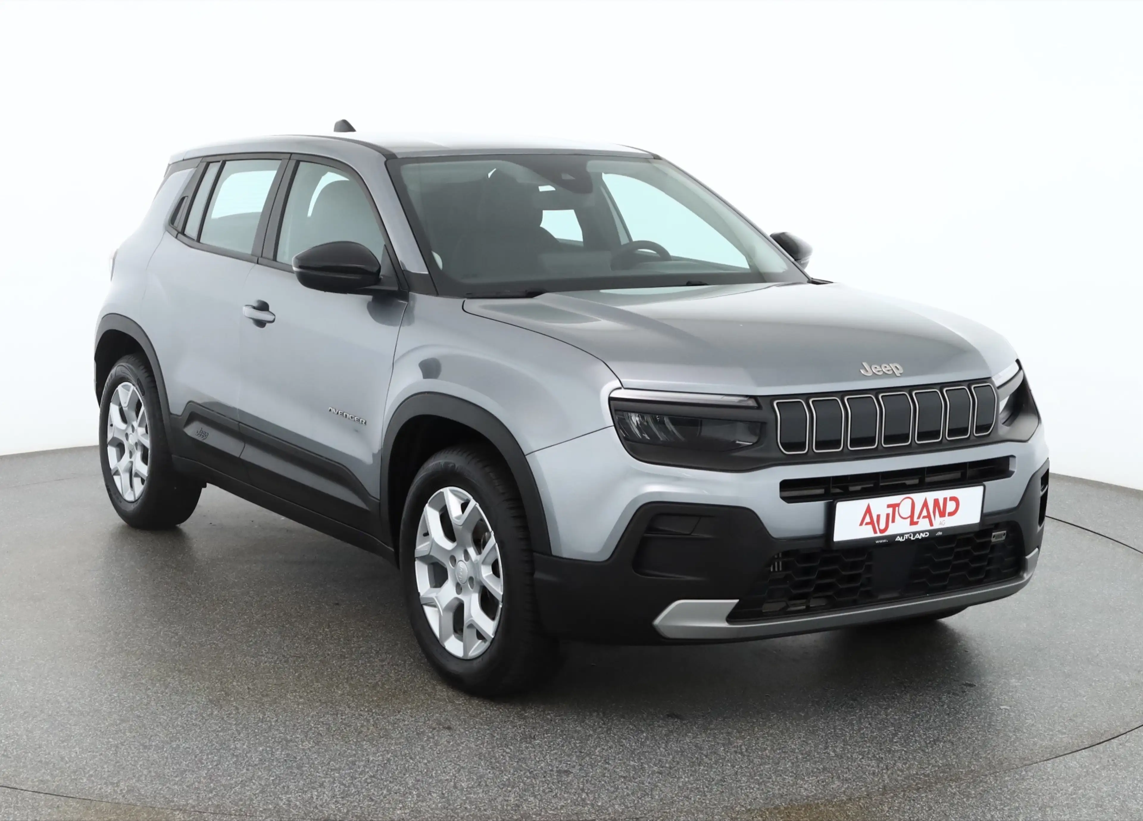 Jeep Avenger 1.2 Altitude LED Navi Sitzheizung Kamera — photo 7