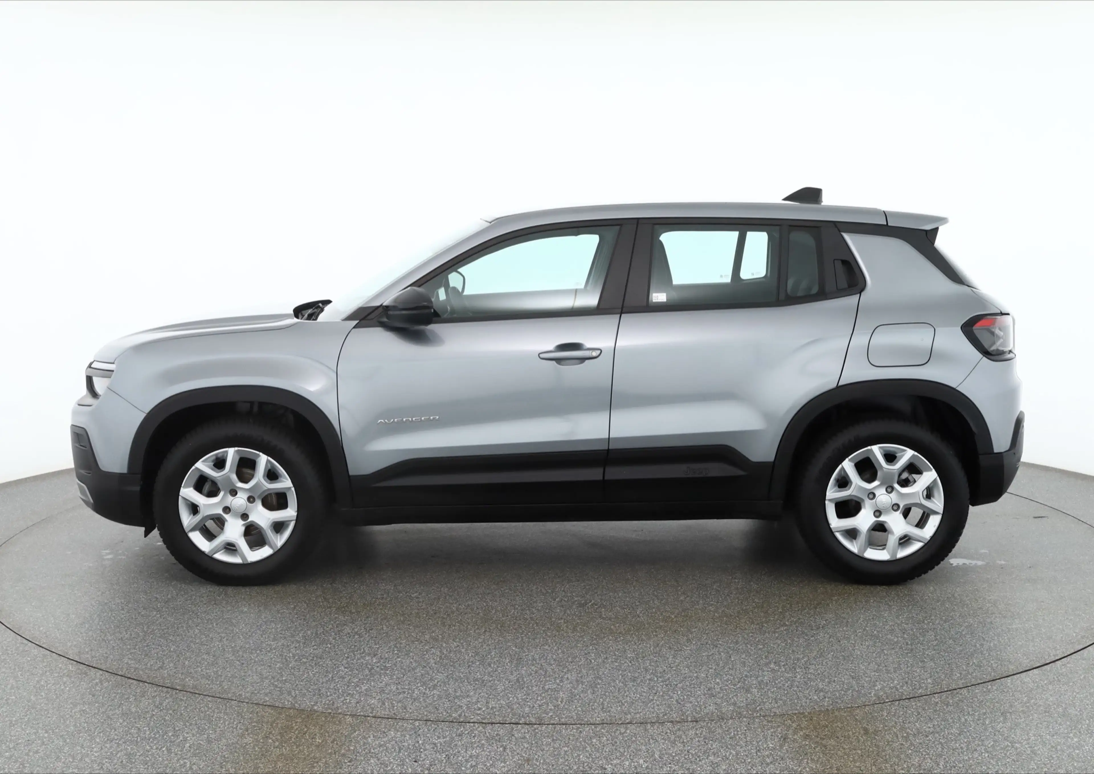 Jeep Avenger 1.2 Altitude LED Navi Sitzheizung Kamera — photo 2