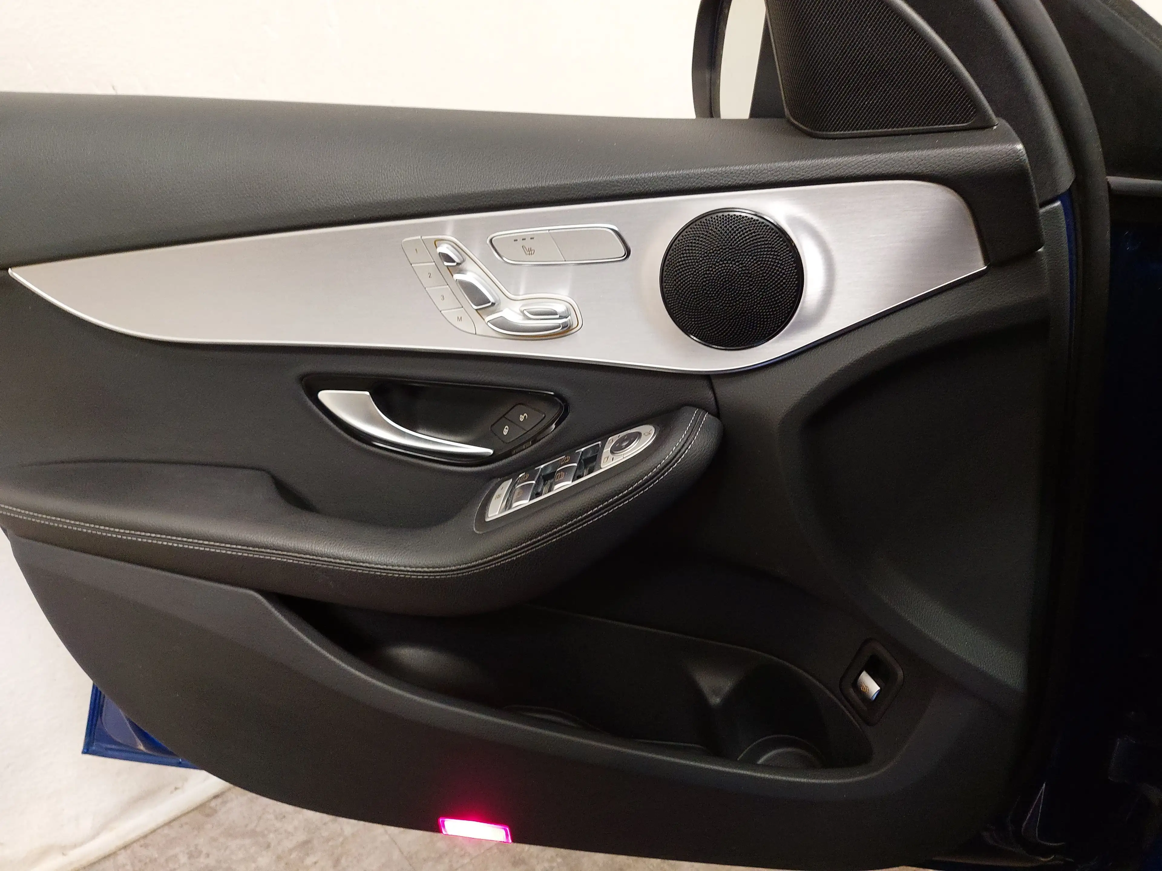 Mercedes-Benz C 300 MB C 300 T de Avantgarde T-Leder Navi LED AHK RFK — photo 5