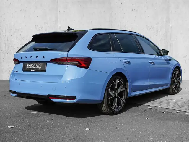 Skoda Octavia view 4