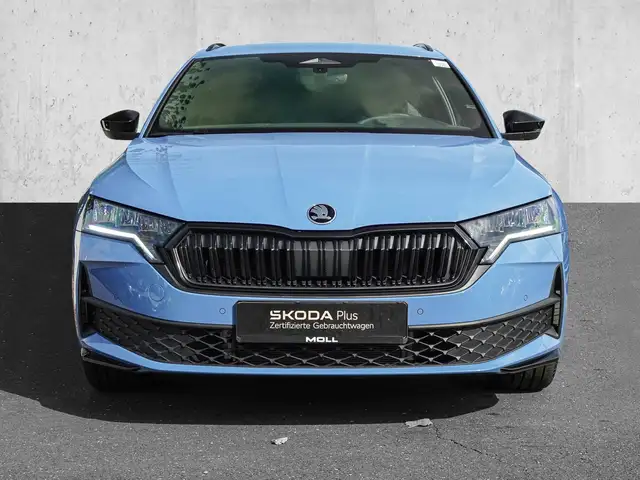 Skoda Octavia view 3