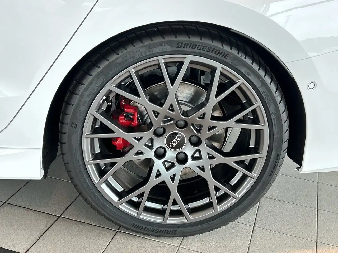 Audi RS3 снимка Audi RS3