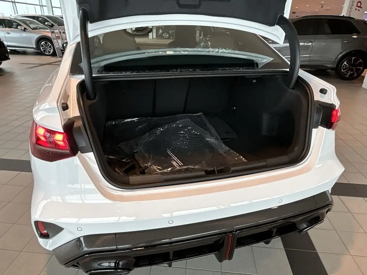 Audi RS3 снимка Audi RS3