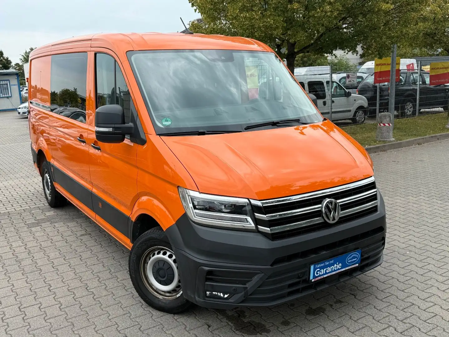 Volkswagen Crafter Kasten 30 Mittellang FWD*NAVI*KAMERA*SHZ Orange - 1