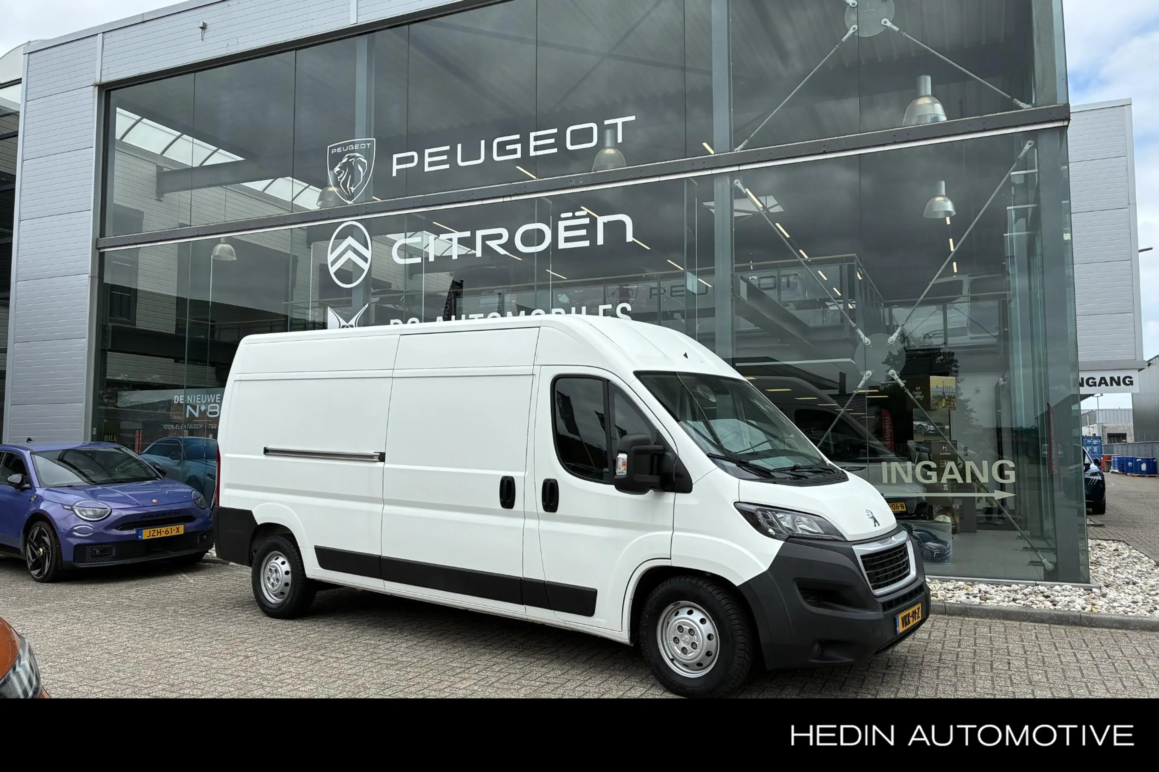 Peugeot Boxer e-Boxer 435 L3H2 Zwaar Premium-70KWh 3-Pers. | Nav