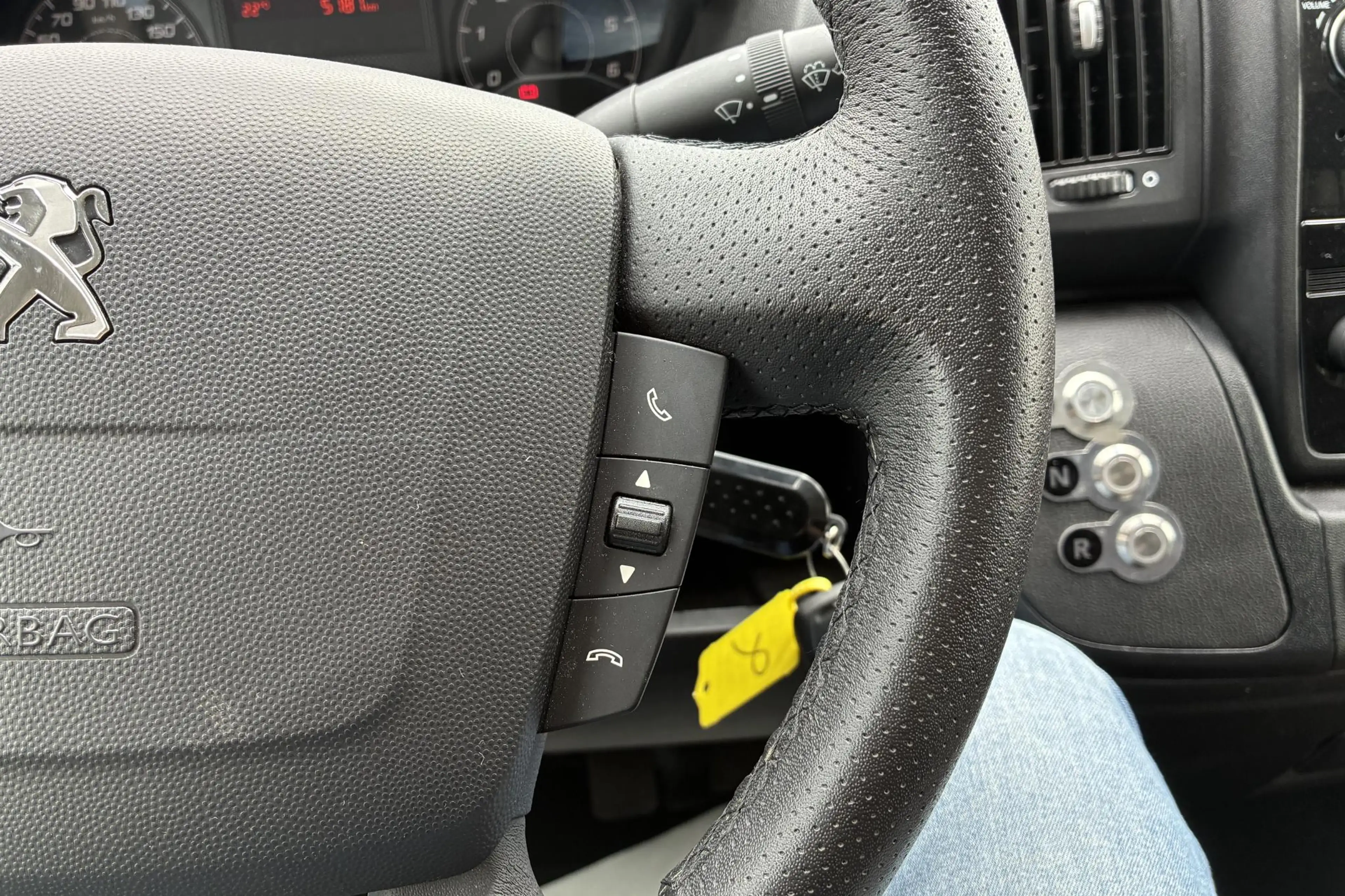Peugeot Boxer e-Boxer 435 L3H2 Zwaar Premium-70KWh 3-Pers. | Nav — photo 11
