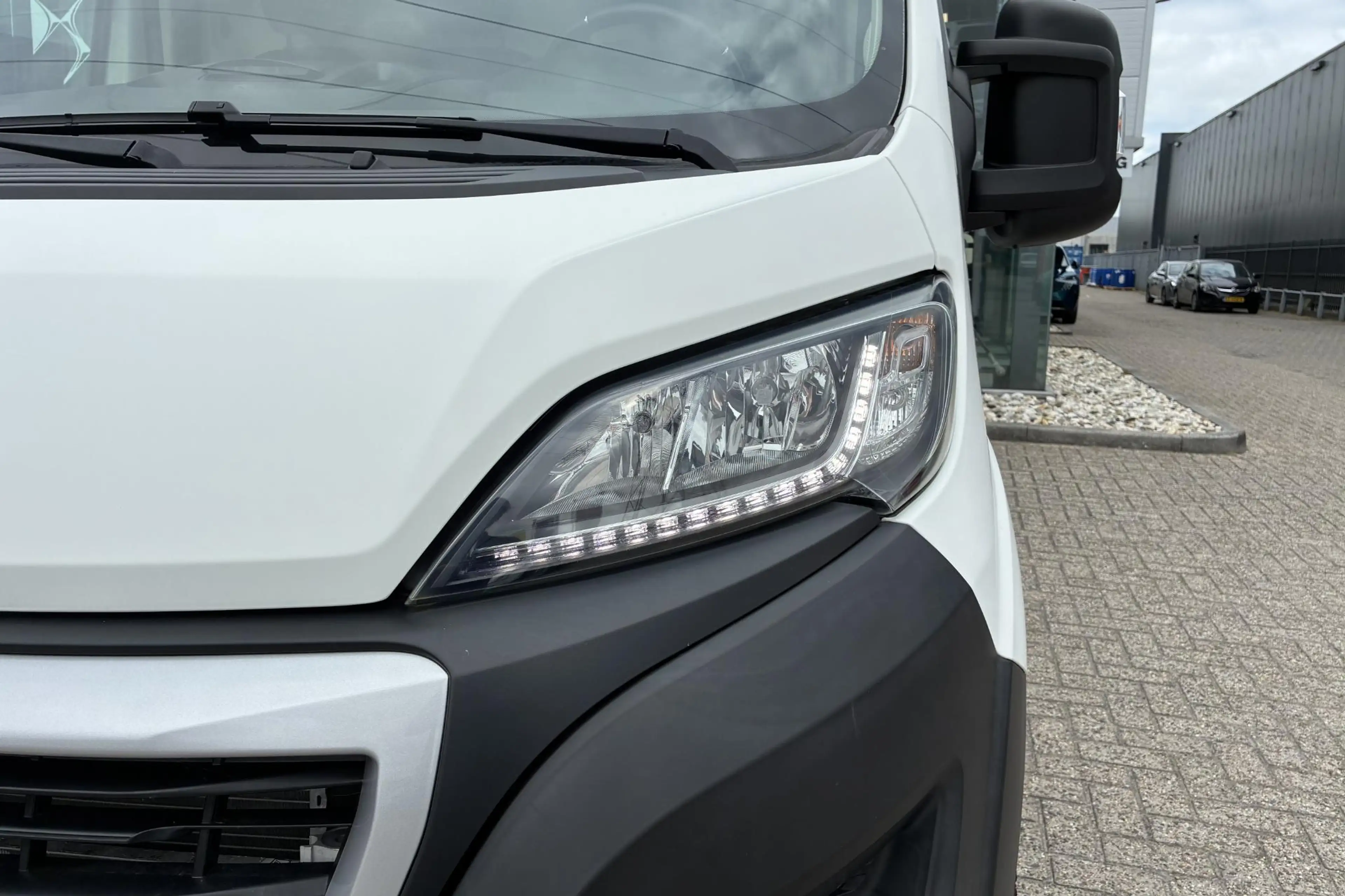 Peugeot Boxer e-Boxer 435 L3H2 Zwaar Premium-70KWh 3-Pers. | Nav — photo 6