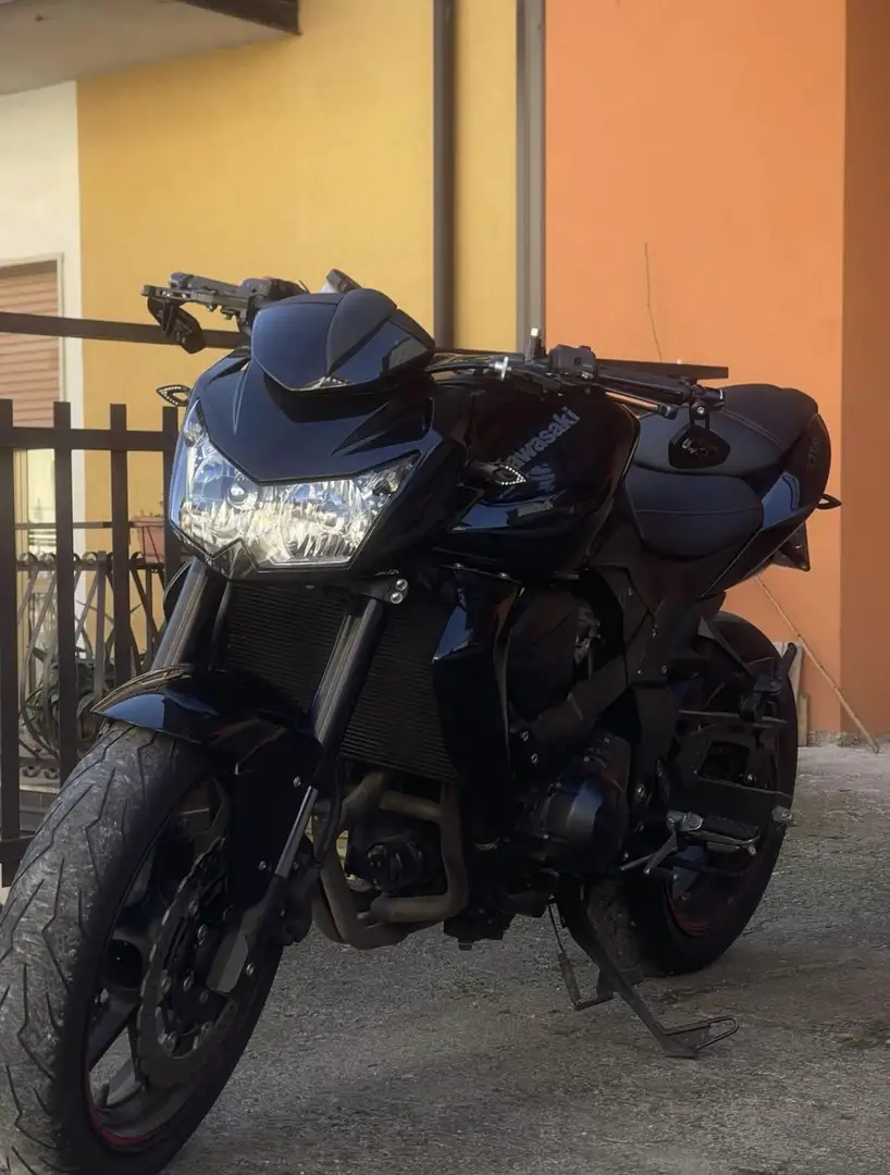 Kawasaki Z 750 black edition - 1