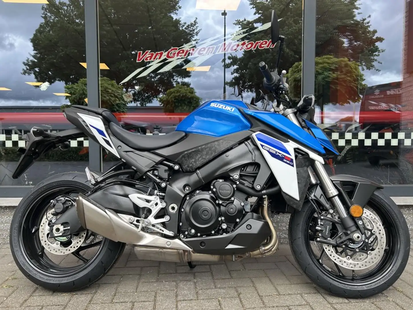 Suzuki GSX-S 950 - 1