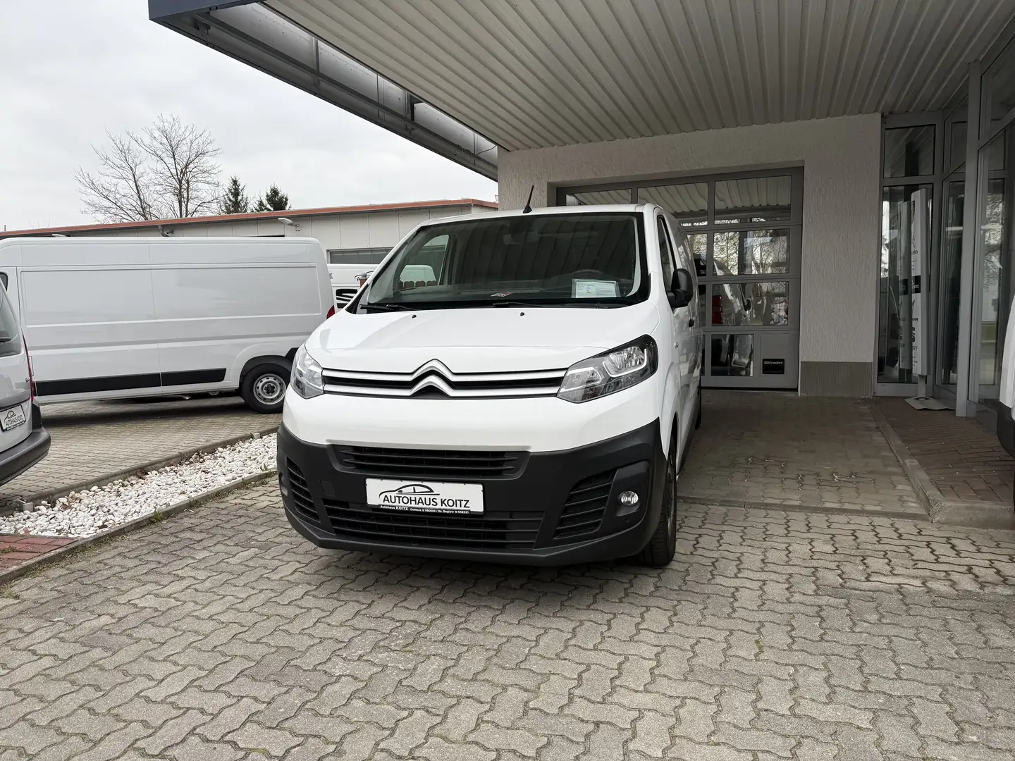 Citroen Jumpy Club XL Weiß - 1