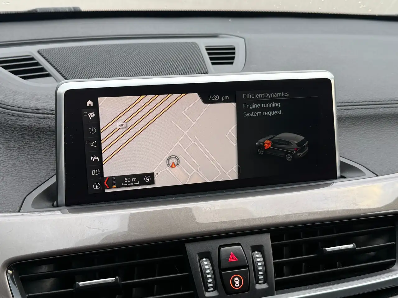 BMW X1 снимка BMW X1