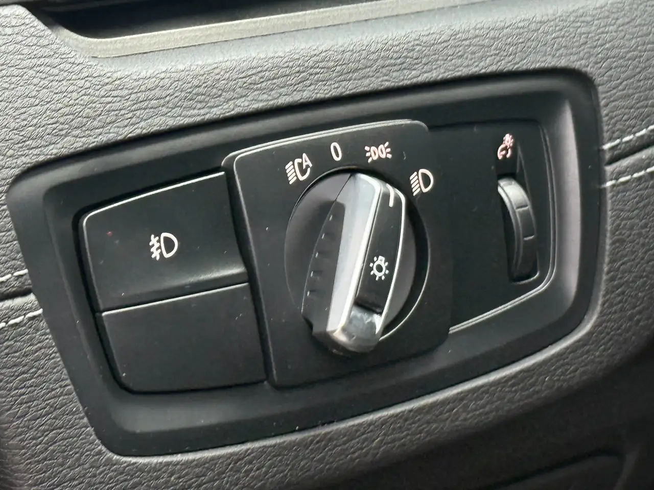 BMW X1 снимка BMW X1