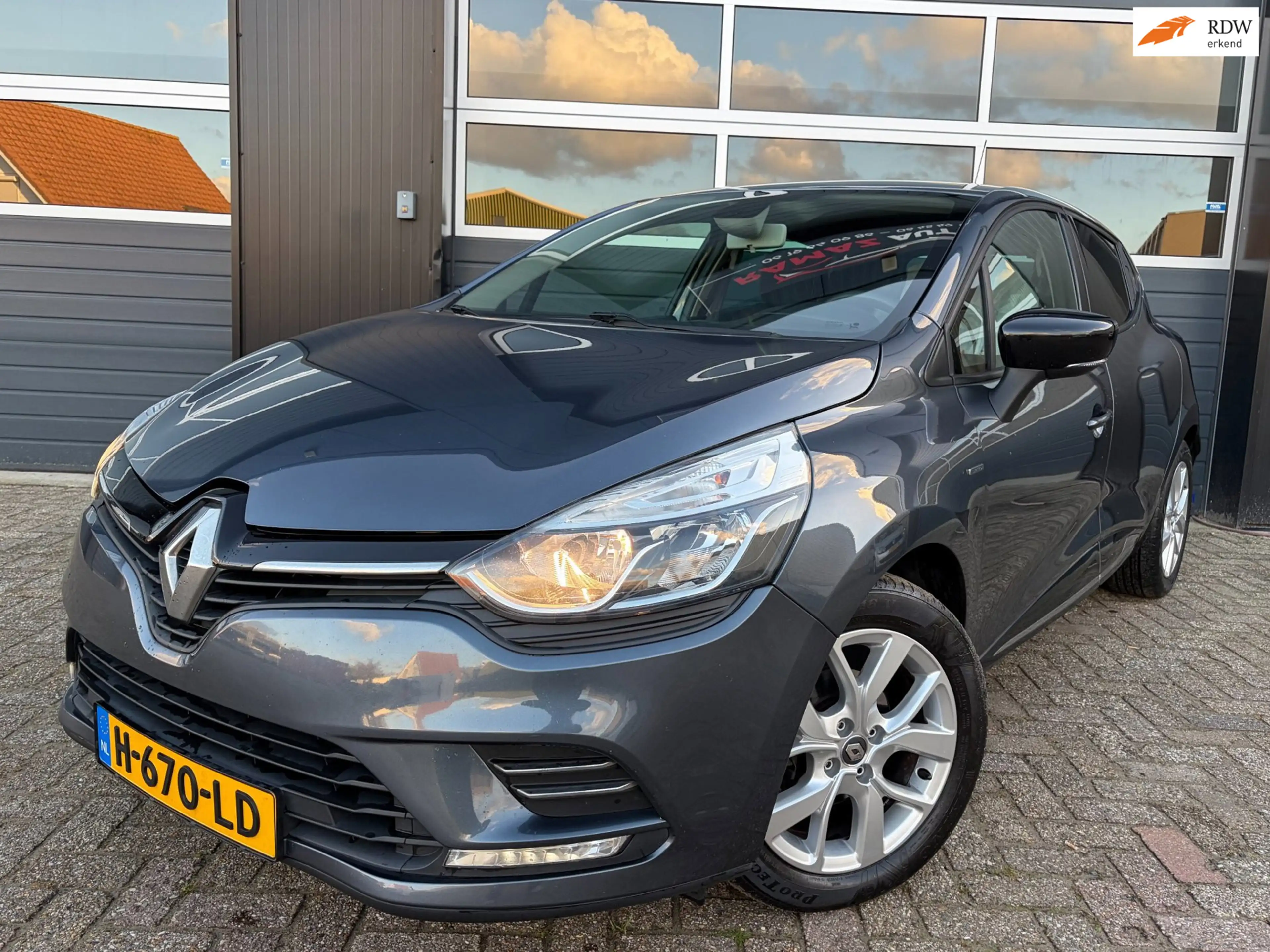 Renault Clio 0.9 TCe Intens|Airco|Carplay|Nette auto!