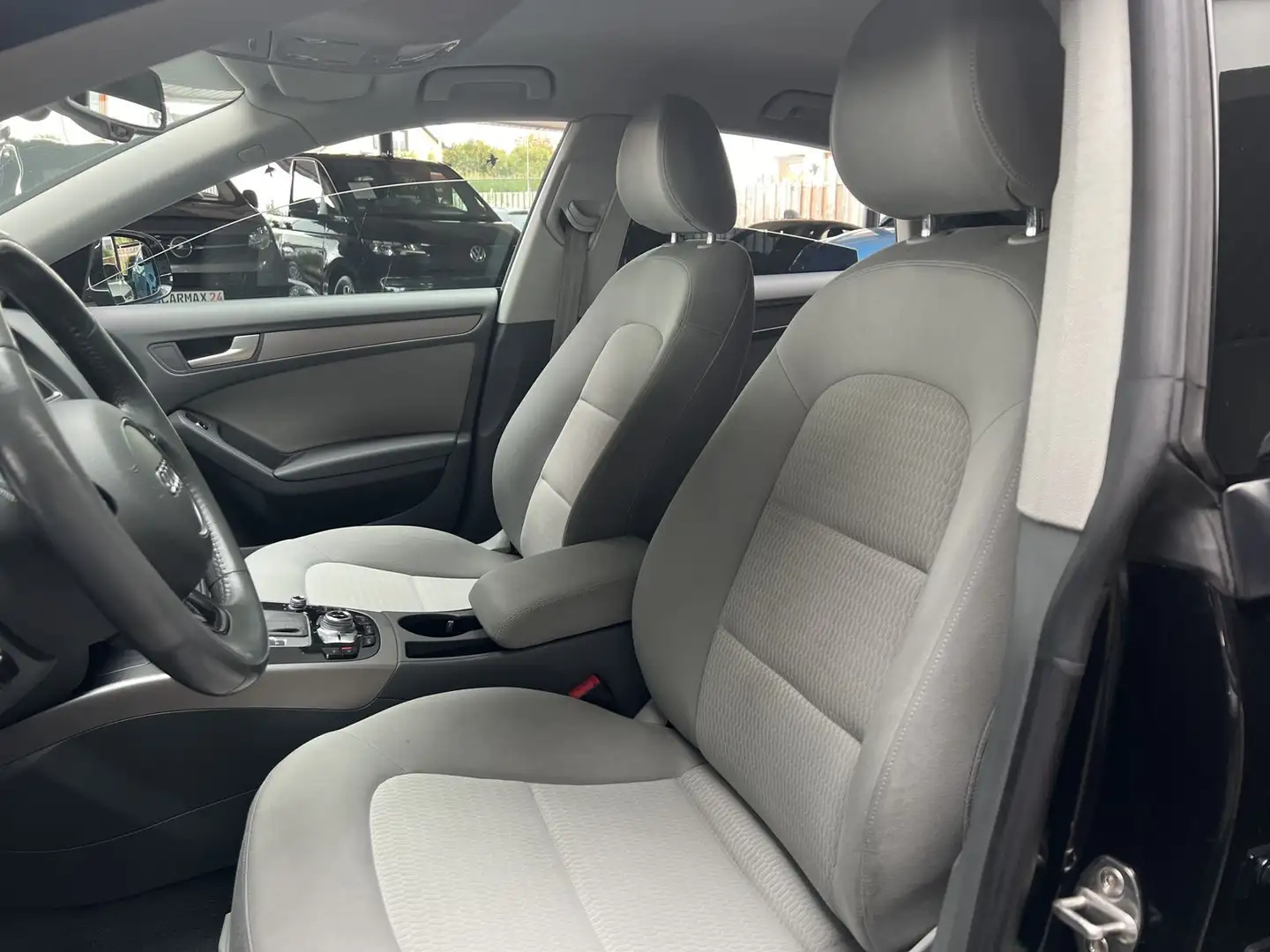 Audi A5 2.0 TDI quattro S-Line S tronic Navi Xen 19" Noir - 2