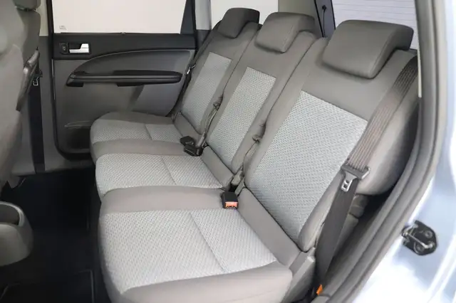 Ford Focus C-Max view 12