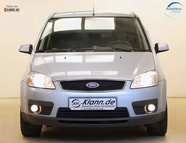 Ford Focus C-Max view 2