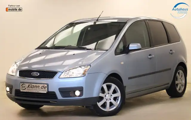 Ford Focus C-Max view 3